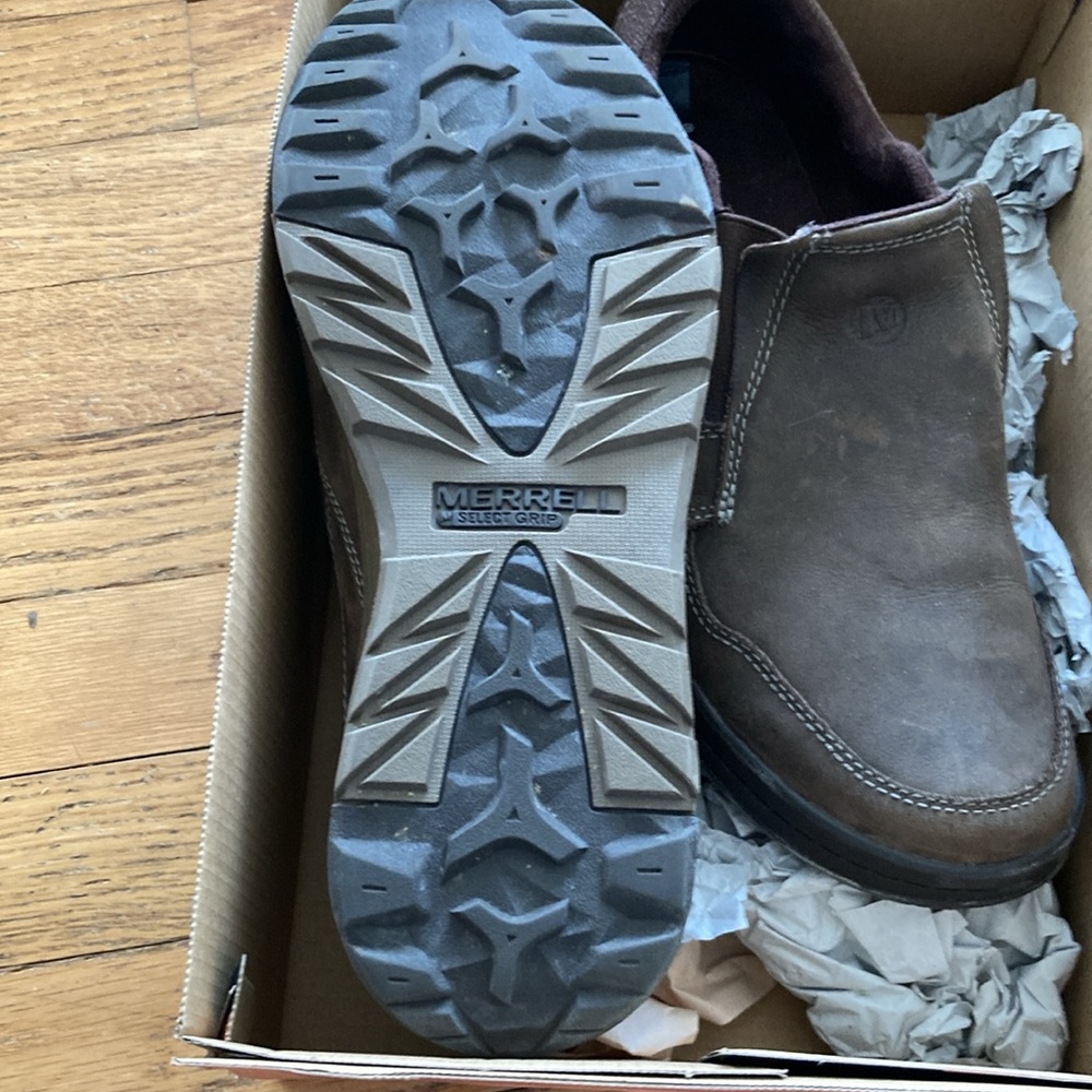 NWOT Merrell Men’s shoe. Brand new. Size doesn’t fit - Picture 4 of 6